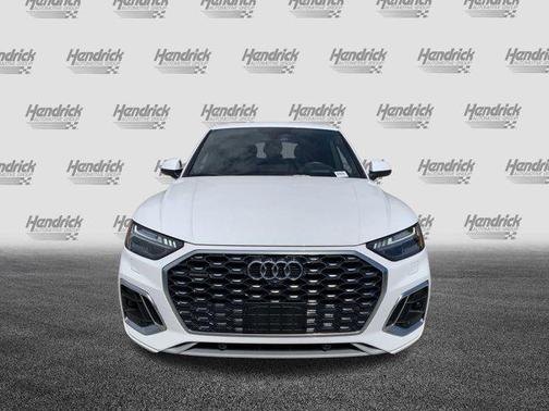 2022 Audi Q5 45 S line Prestige