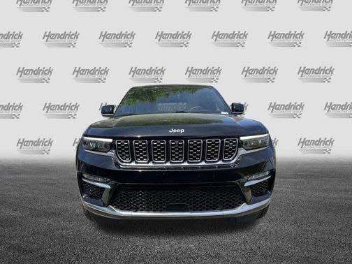 2023 Jeep Grand Cherokee Summit