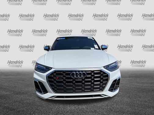 Glacier White Metallic 2024 Audi SQ5 3.0T Premium Plus