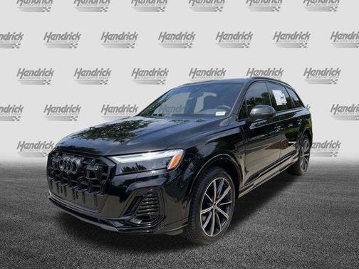 2025 Audi Q7 45 Premium Plus