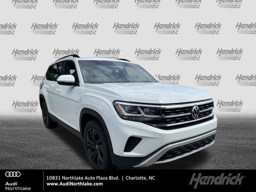 Pure White 2022 Volkswagen Atlas 2.0T SE w/Technology