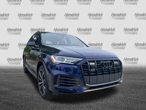 Navarra Blue Metallic 2022 Audi Q7 55 Premium Plus