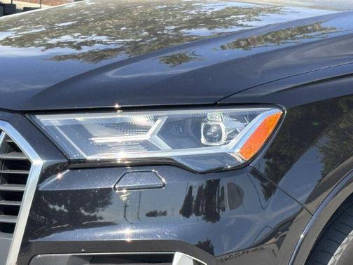 2020 Audi Q7 55 Premium Plus