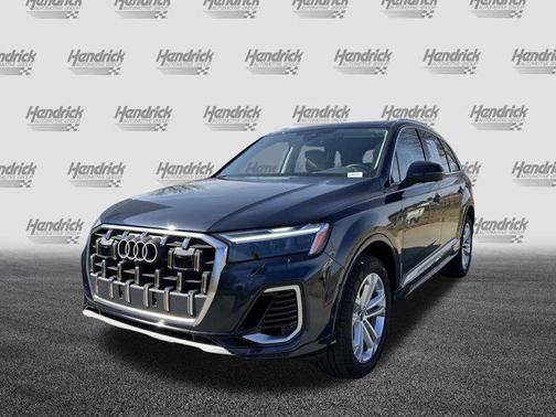 2025 Audi Q7 55 Premium Plus