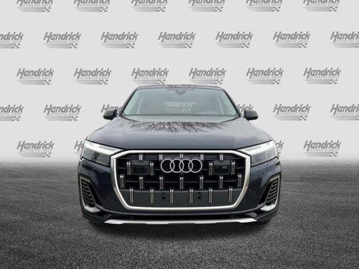 2025 Audi Q7 55 Premium Plus