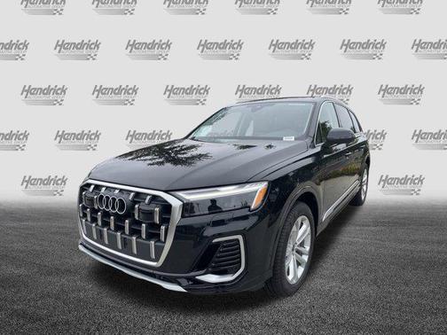 2025 Audi Q7 55 Premium Plus