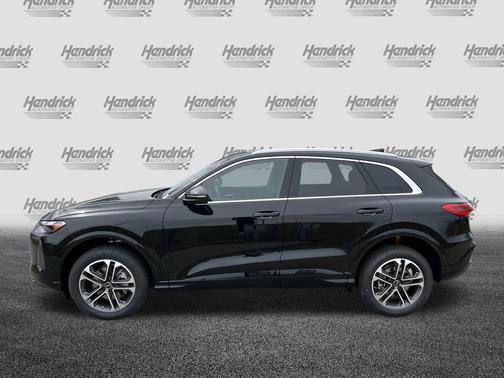 Mythos Black Metallic 2025 Audi Q5 Premium TFSI quattro S tronic