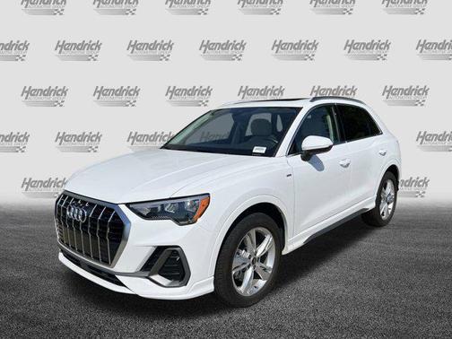 2022 Audi Q3 45 S line Premium