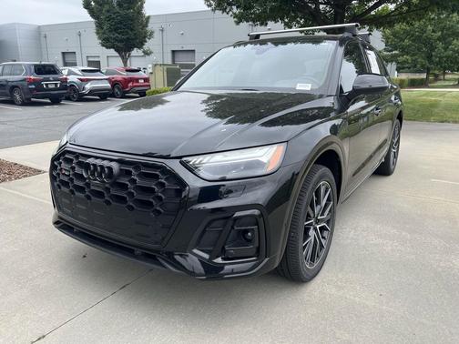 Mythos Black Metallic 2023 Audi SQ5 3.0T Prestige