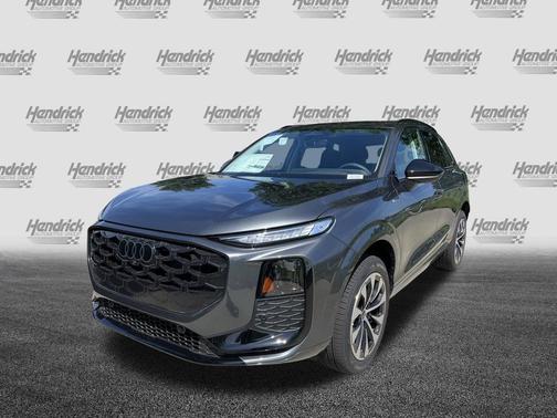 Daytona Gray Pearl Effect 2026 Audi Q3 TFSI quattro S tronic