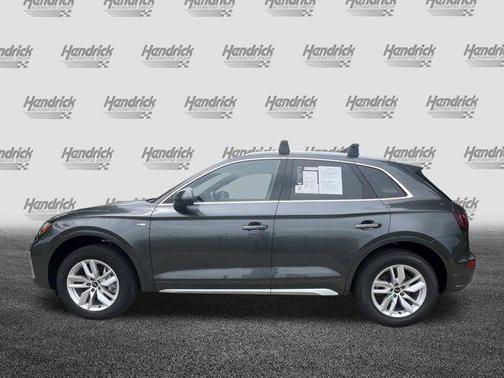 Daytona Gray Pearl Effect 2023 Audi Q5 45 S line Premium