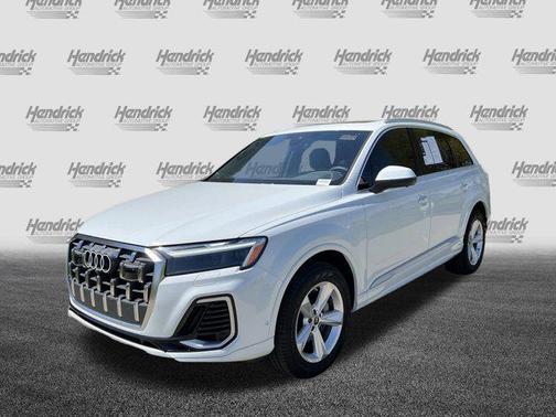 2025 Audi Q7 45 Premium