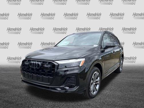 2026 Audi Q7 45 Premium