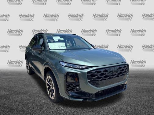 Sage Green Metallic 2026 Audi Q3 TFSI quattro S tronic