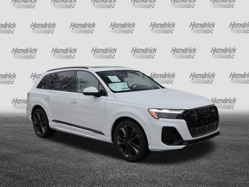 2026 Audi Q7 55 Premium Plus
