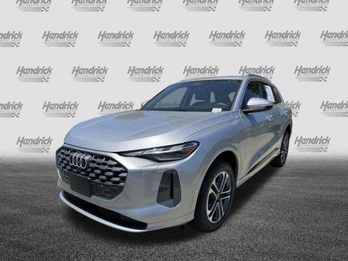 Florett Silver Metallic 2025 Audi Q5 Premium TFSI quattro S tronic