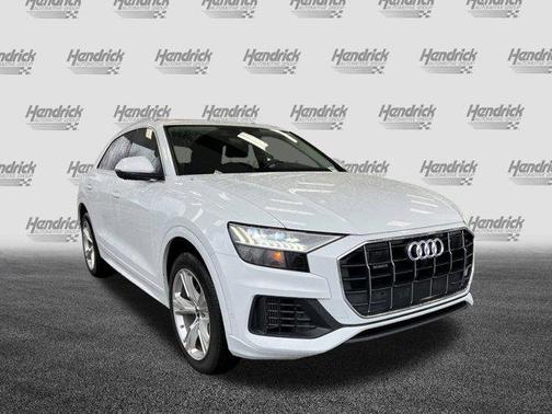 2023 Audi Q8 55 Premium Plus