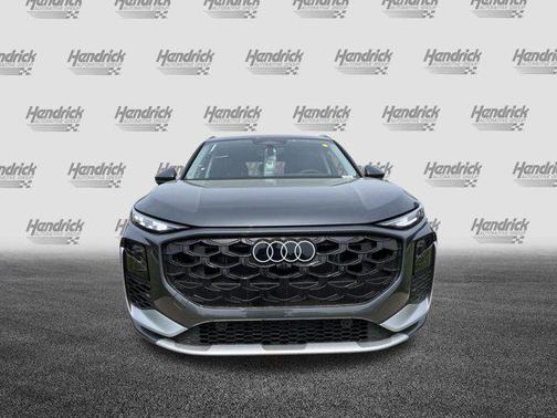 Daytona Gray Pearl Effect 2026 Audi Q3 TFSI quattro S tronic