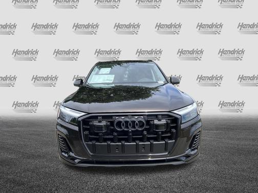 Tamarind Brown Metallic 2026 Audi Q7 45 Premium Plus