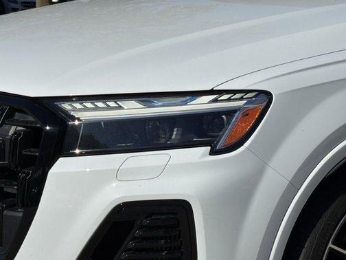 2025 Audi Q7 55 Prestige