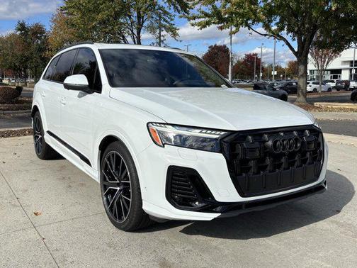 2025 Audi Q7 55 Prestige