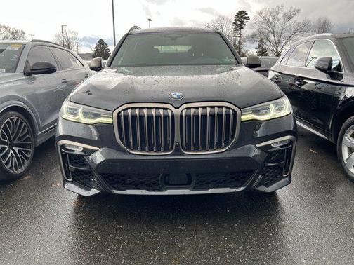 2021 BMW X7 M50i
