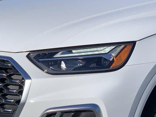 2024 Audi Q5 45 S line Premium Plus