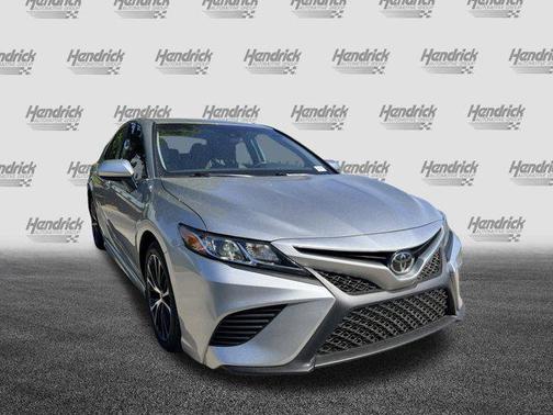 Celestial Silver Metallic 2020 Toyota Camry SE