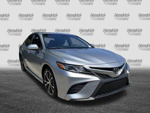 Celestial Silver Metallic 2020 Toyota Camry SE