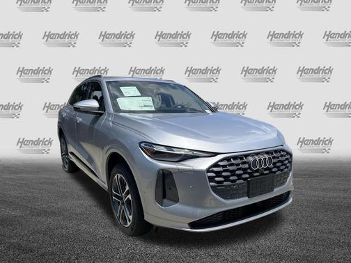 Florett Silver Metallic 2026 Audi Q5 Premium TFSI quattro S tronic