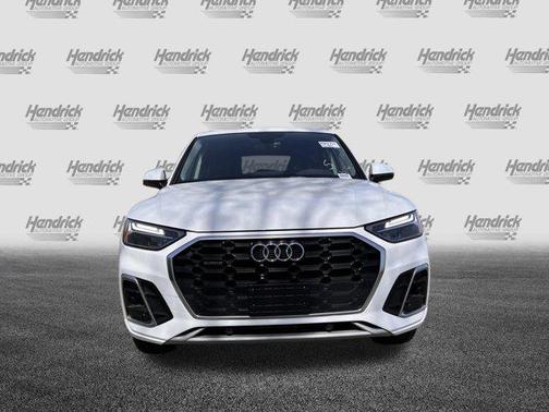 Glacier White Metallic 2023 Audi Q5 45 S line Premium