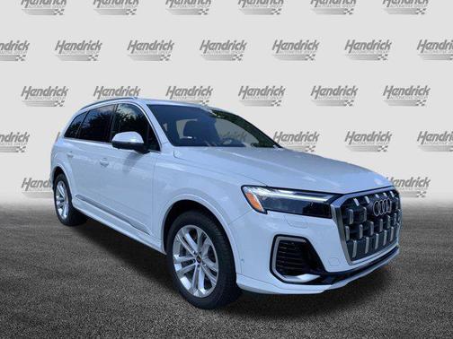 Glacier White Metallic 2025 Audi Q7 55 Premium Plus