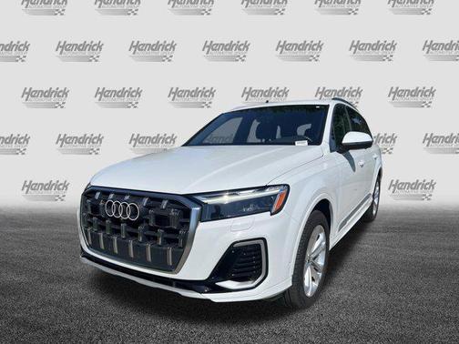 Glacier White Metallic 2025 Audi Q7 55 Premium Plus