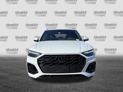 2024 Audi Q5 45 S line Prestige