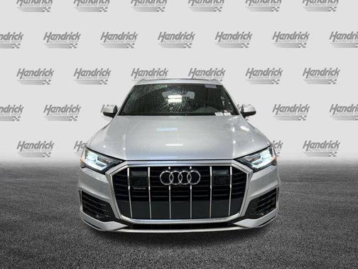 2022 Audi Q7 45 Premium Plus
