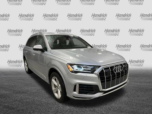 2022 Audi Q7 45 Premium Plus