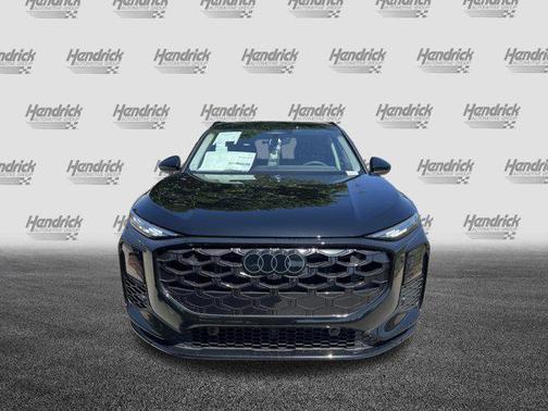 Mythos Black Metallic 2026 Audi Q3 TFSI quattro S tronic