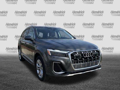 Samurai Gray Metallic 2025 Audi Q7 55 Premium
