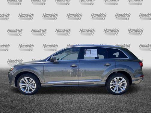 Samurai Gray Metallic 2025 Audi Q7 55 Premium