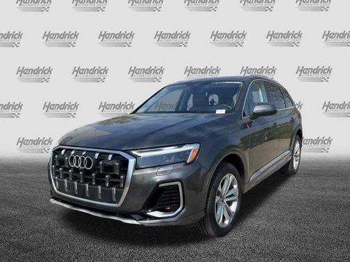 Samurai Gray Metallic 2025 Audi Q7 55 Premium
