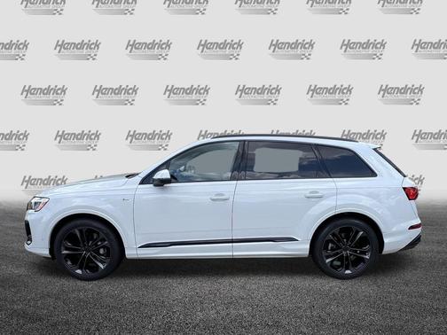 Glacier White Metallic 2026 Audi Q7 55 Premium Plus