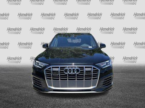 2022 Audi Q7 55 Premium Plus