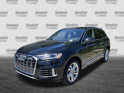 2022 Audi Q7 55 Premium Plus