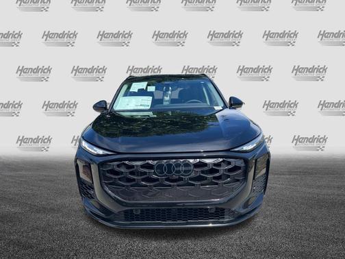 Mythos Black Metallic 2026 Audi Q3 TFSI quattro S tronic