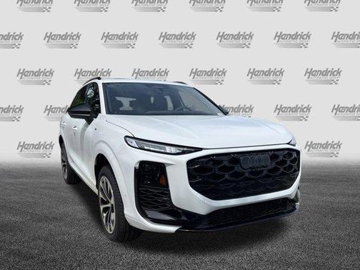 Arkona White 2026 Audi Q3 TFSI quattro S tronic