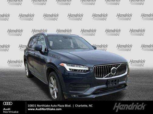 2021 Volvo XC90 T6 Momentum
