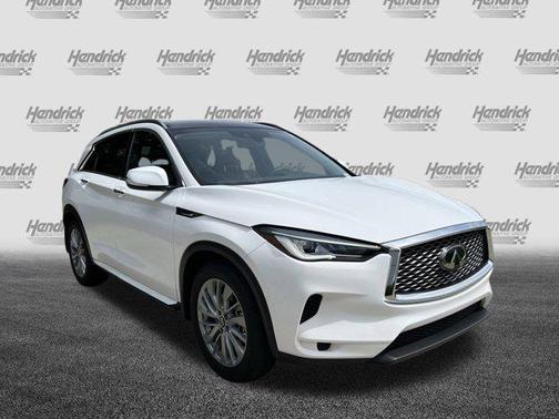 2024 INFINITI QX50 LUXE