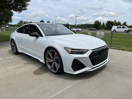 2021 Audi RS 7 4.0T