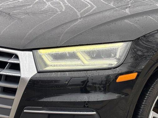 2018 Audi Q5 2.0T Premium Plus