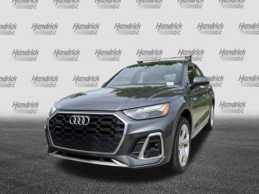 Daytona Gray Pearl Effect 2022 Audi Q5 45 S line Premium Plus